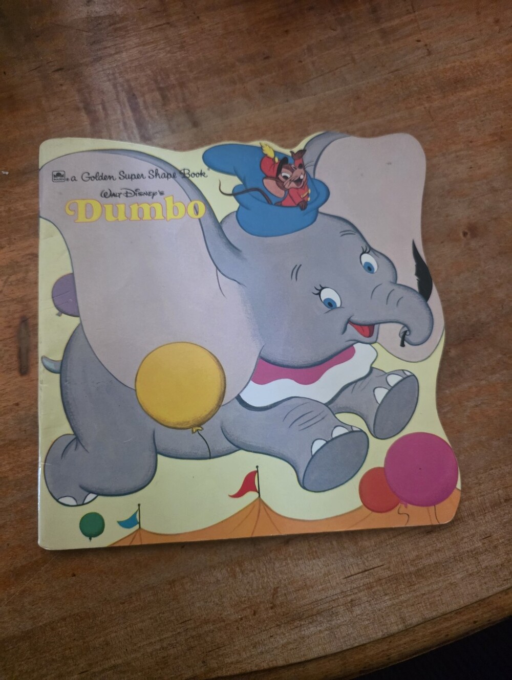 Vintage 1991 A Golden Super Shape Book Walt Disney Dumbo Paperback Picture Book